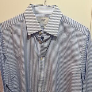 Charles Tyrwhitt Men's White and Blue Pinstripe Shirt